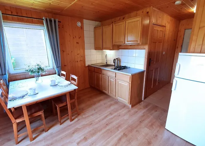 Amber Letniskowe Alojamento de Turismo Selvagem Lubiatowo (Pomerania)