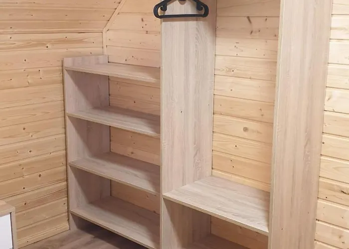 Amber Letniskowe Alojamento de Turismo Selvagem Lubiatowo (Pomerania)